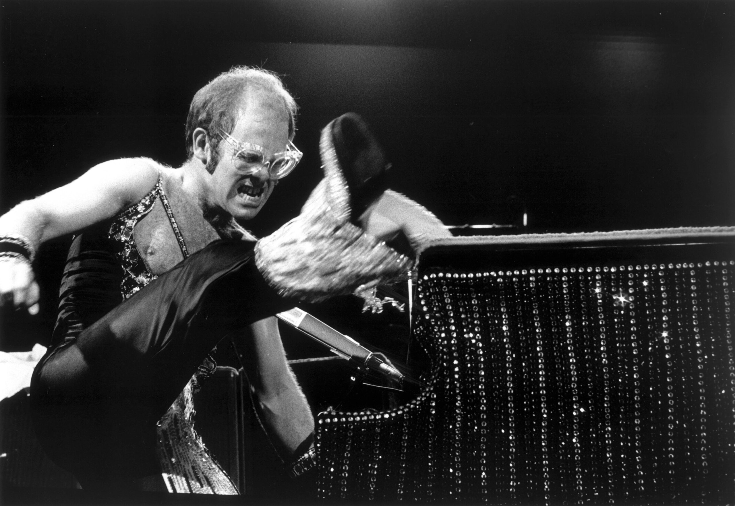 ELTON JOHN_NEVER TOO LATE