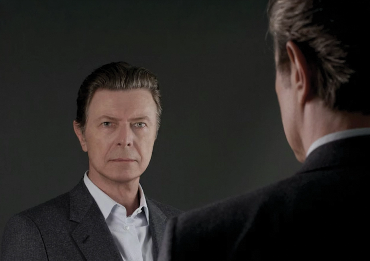Black-star-david-bowie
